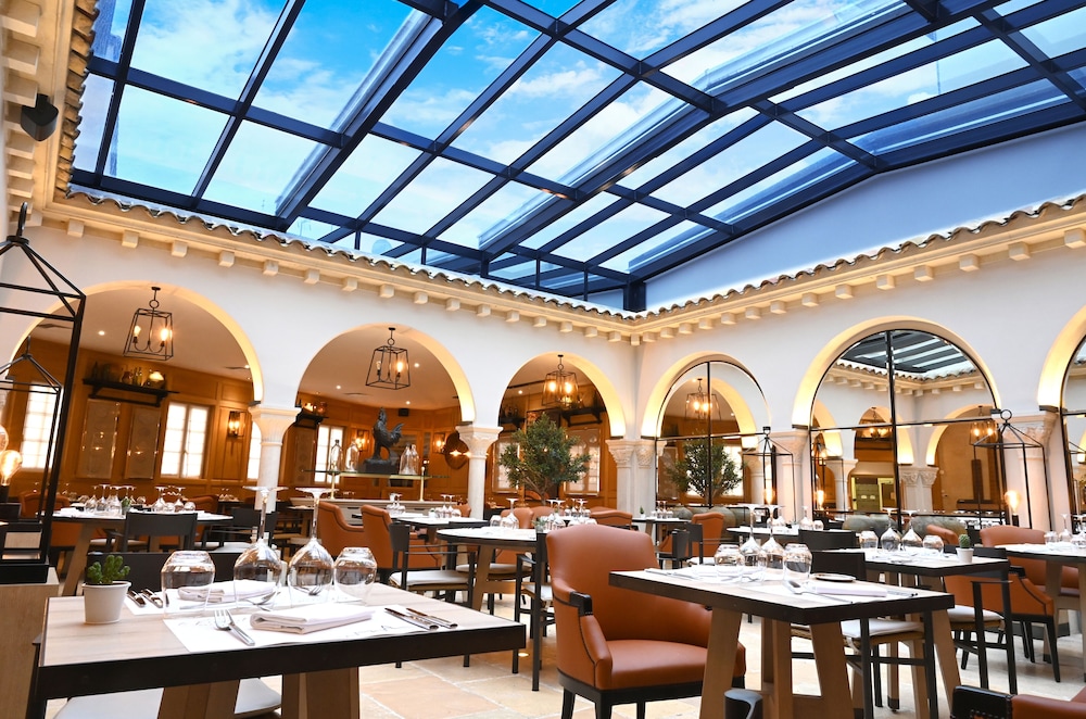Le Rempart Hotel 24/30