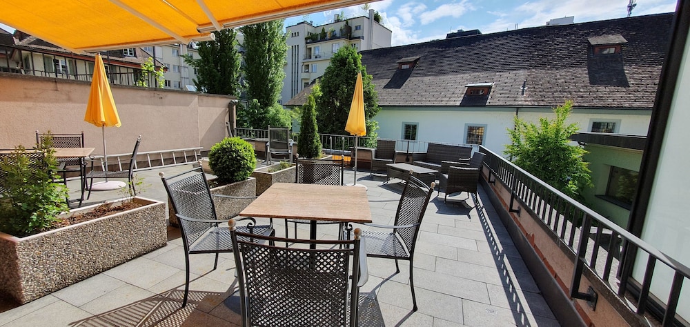 MINOTEL BASLERTOR SUMMER POOL 37/52