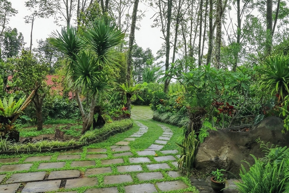 Mulia Garden Bungalows 48/50