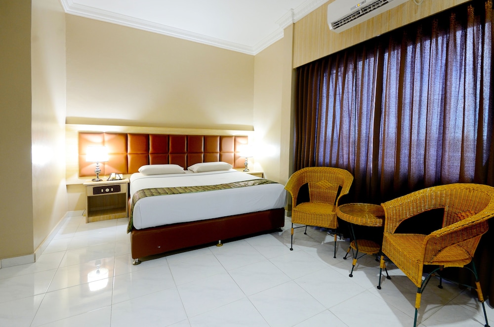 Pelangi Hotel 25/51