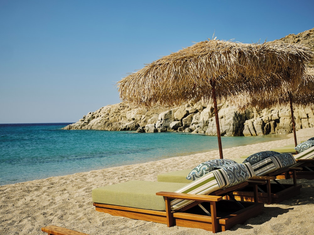 Myconian Sunrise Relais & Chateaux Hotel 83/86