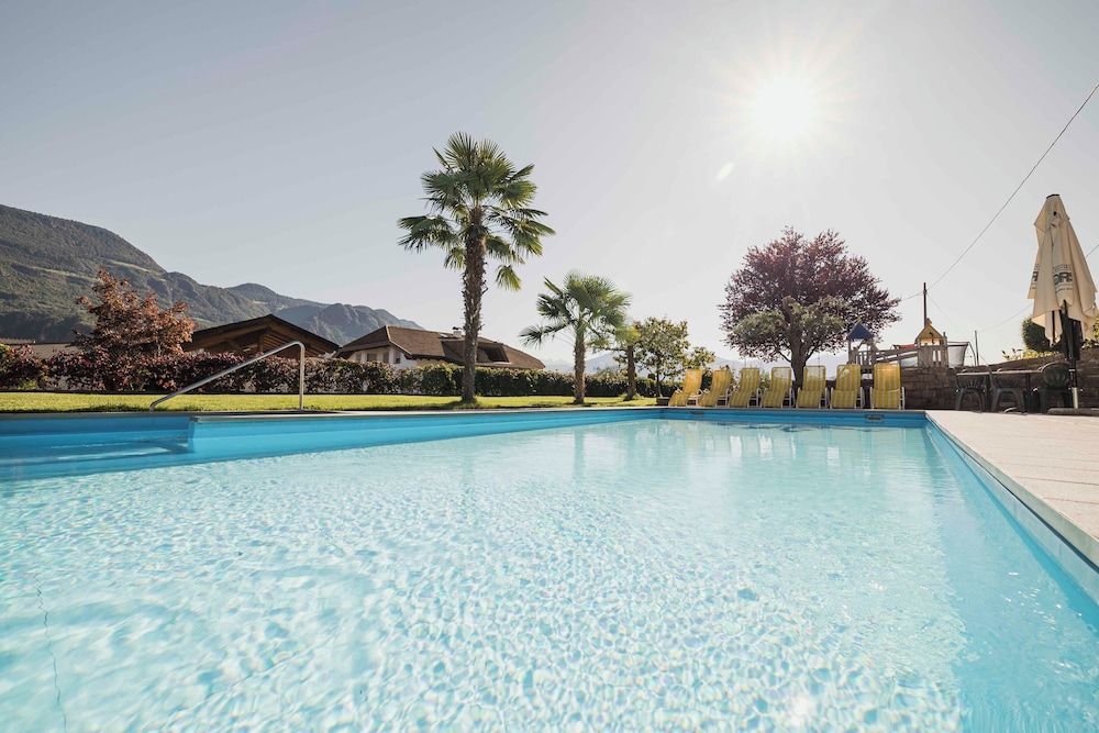 HOTEL STAMSERHOF 36/57
