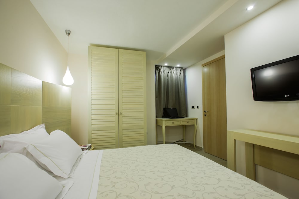 1 BEDROOM, CLASSIC, SUITE, QUEEN BED, 2 SOFA