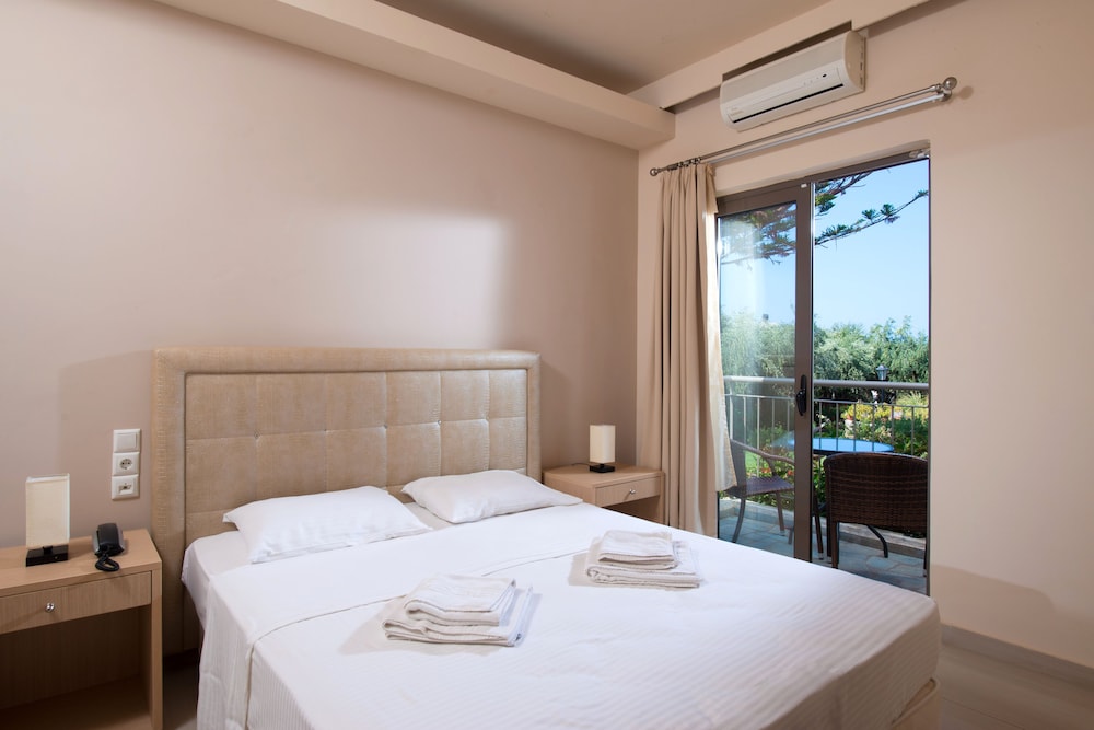 Oasis Beach Hotel - Adult Only 6/50