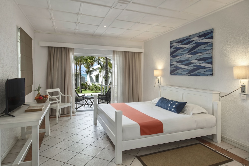Astroea Beach Hotel 12/60