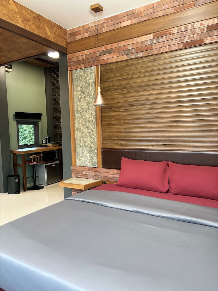 Cafe@Luv22 Guest House 46/67