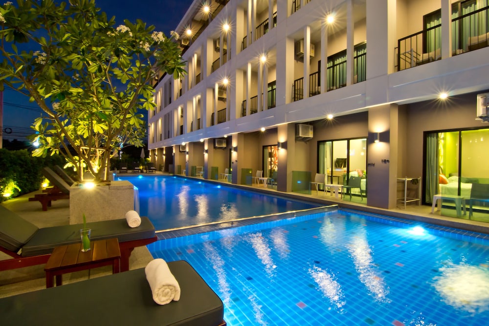 Hotel J Residence Pattaya photo1