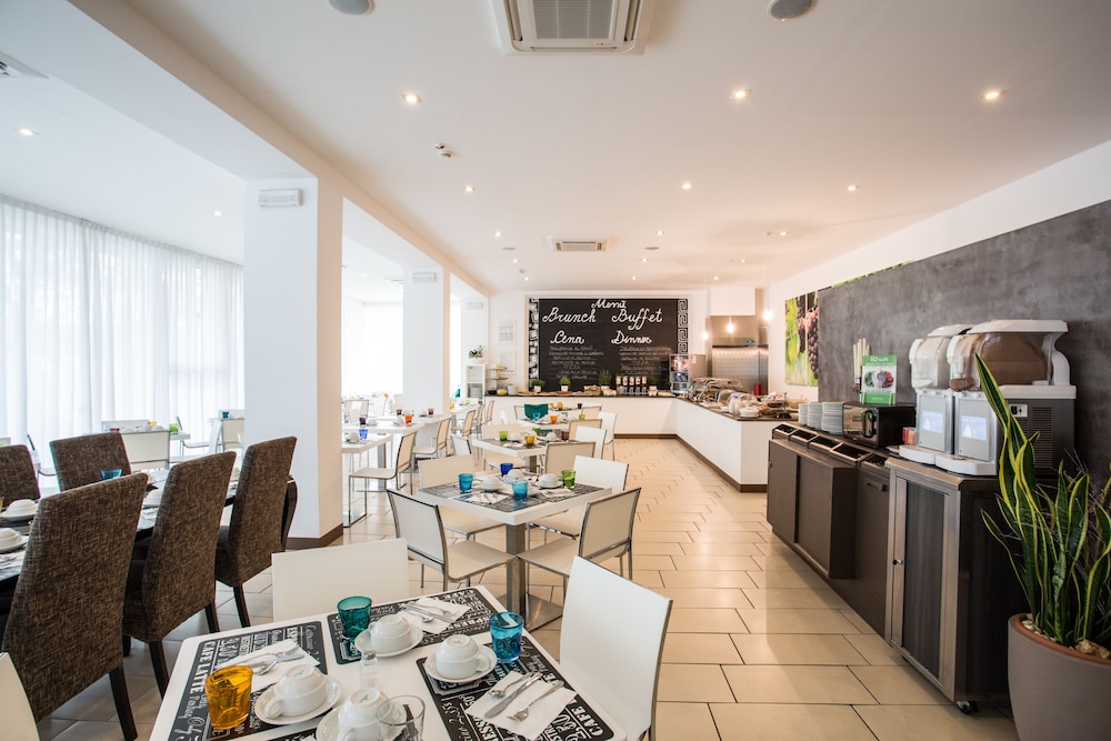 Color Mokambo Shore Design Hotel 26/32