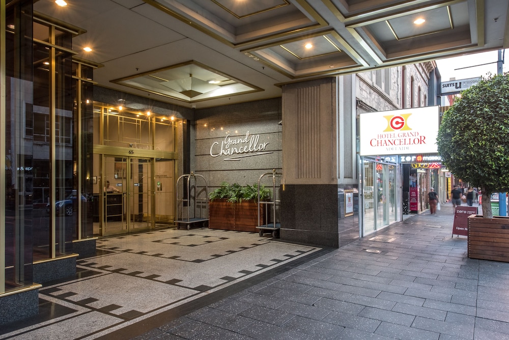 Hotel Grand Chancellor Adelaide 63/67