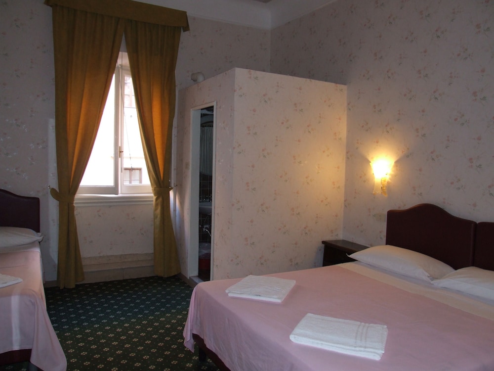 Hotel Texas 6/22
