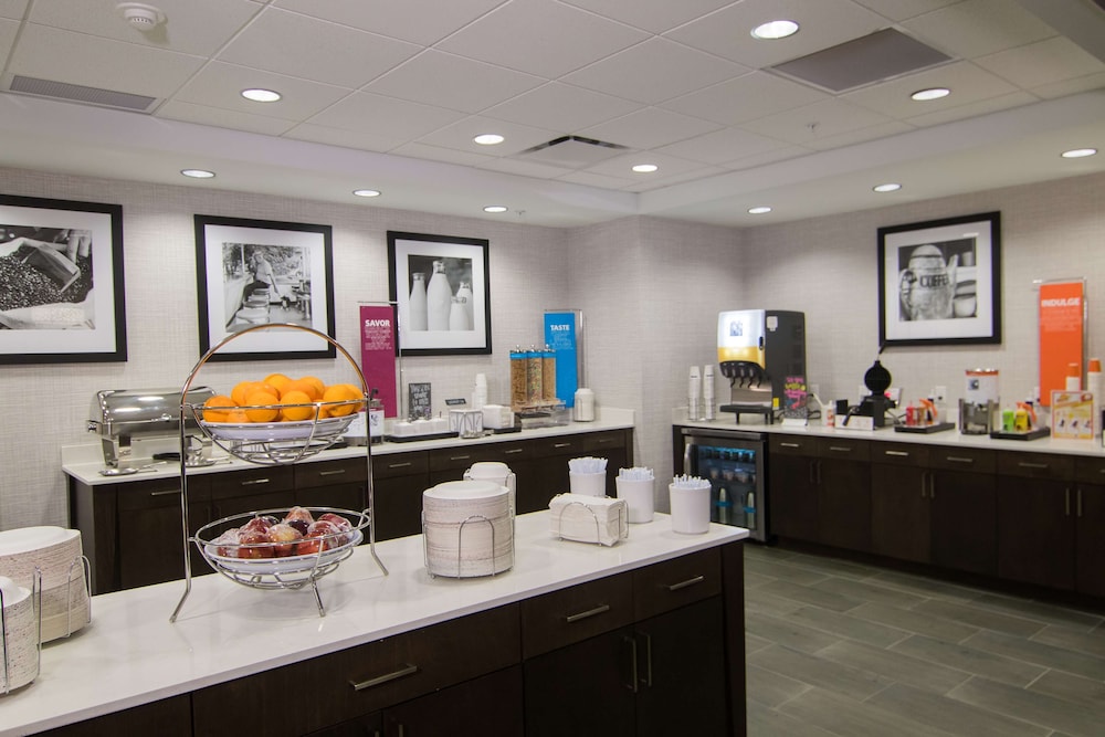 Hampton Inn & Suites Tulsa Downtown Ok 45/55