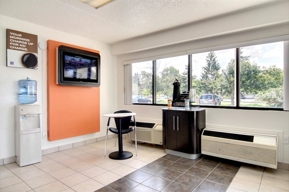 Motel6 Middleburg Heights, OH - Cleveland 39/49