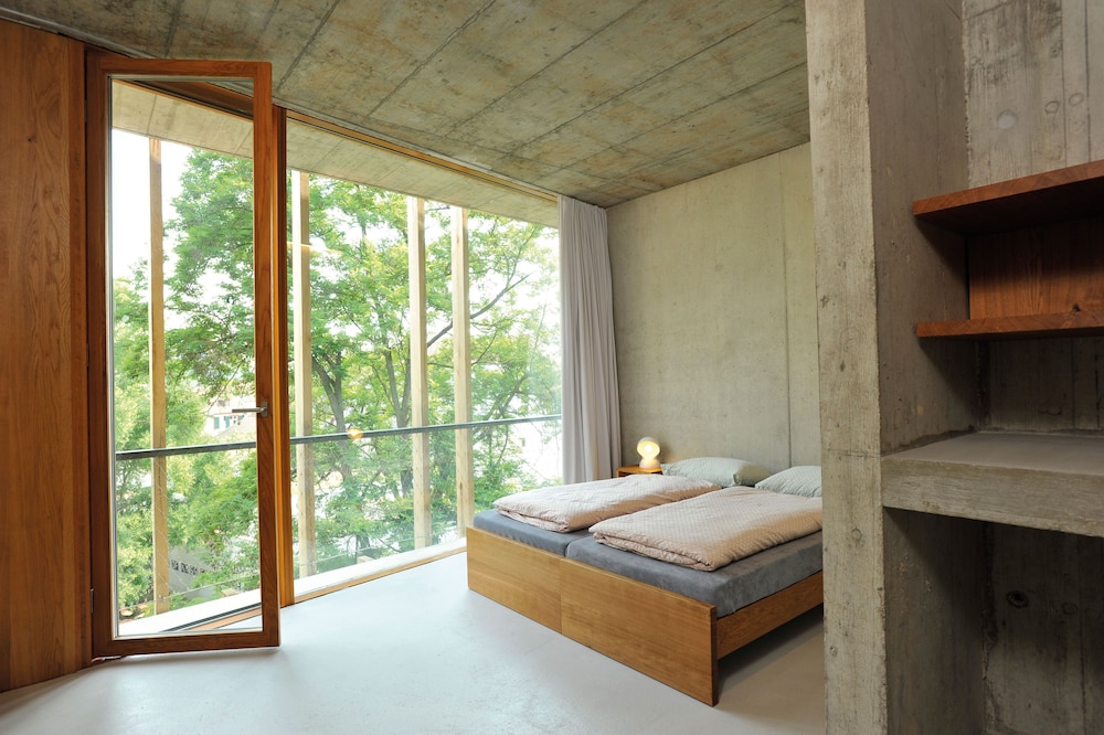Youth Hostel Basel 28/53