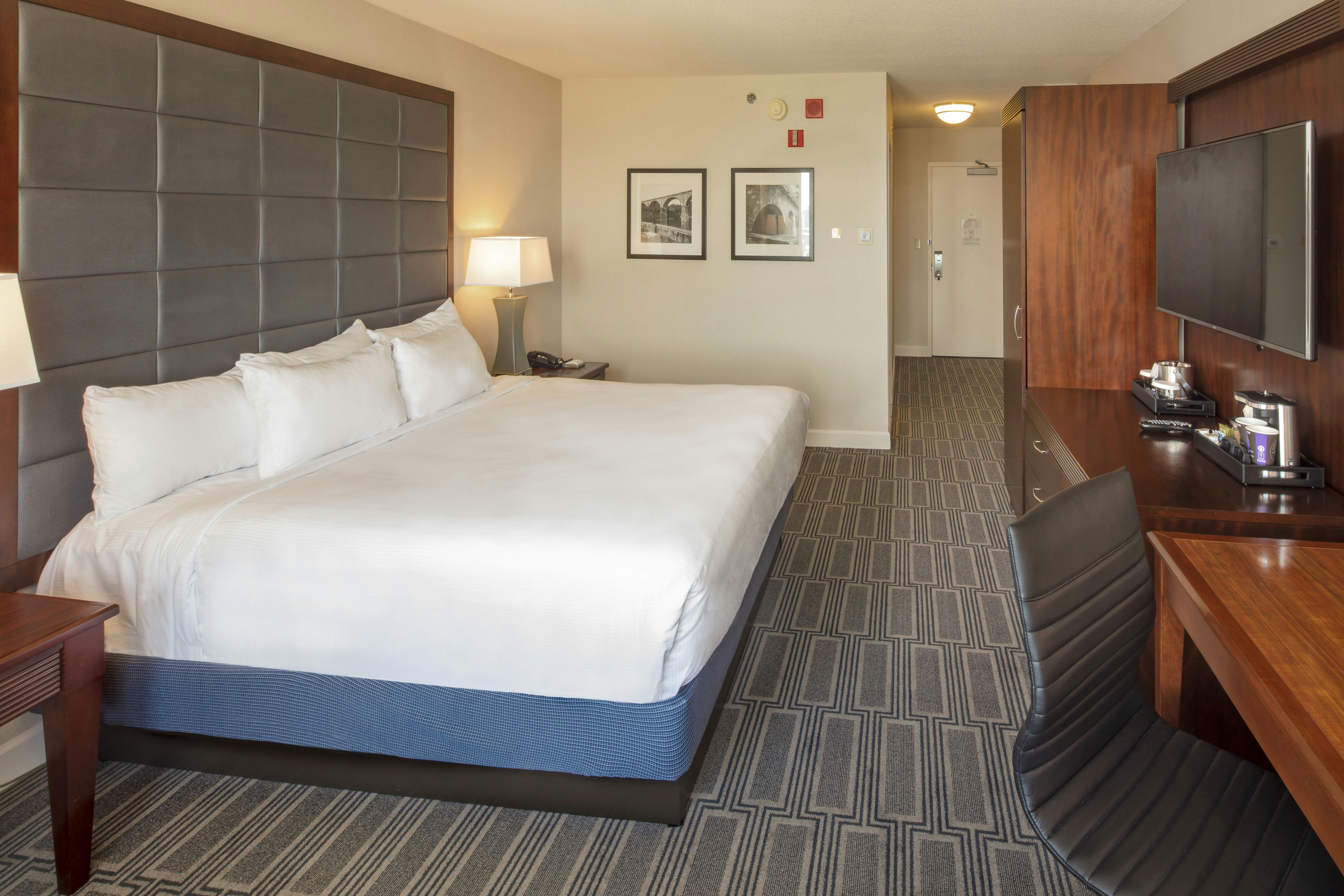 Room, King Bed