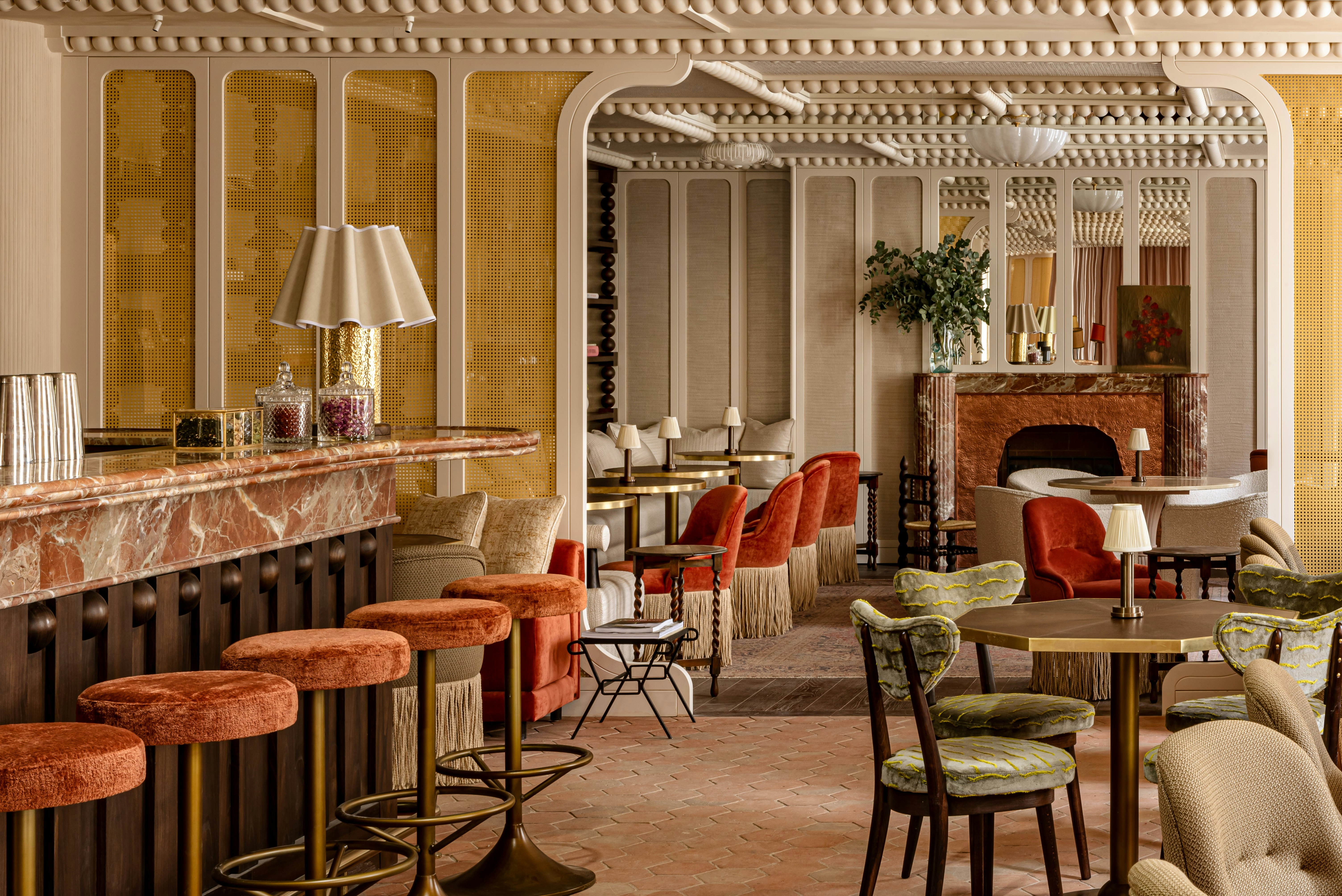 Chateau des Fleurs - Paris Champs Elysees 27/32