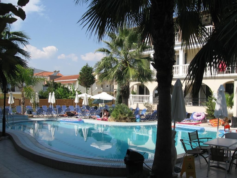 Zante Plaza Hotel & Apartments 25/28