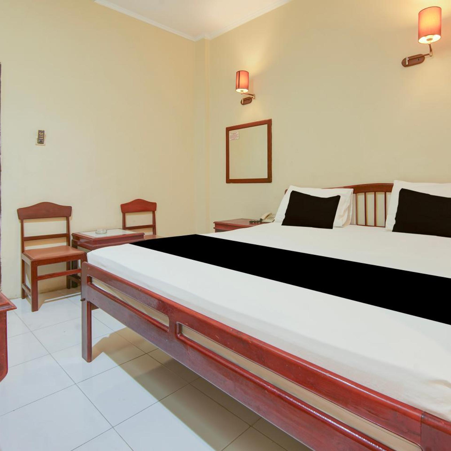Hotel O Makassar near Pantai Losari formerly Hotel Tiara Sari 22/54