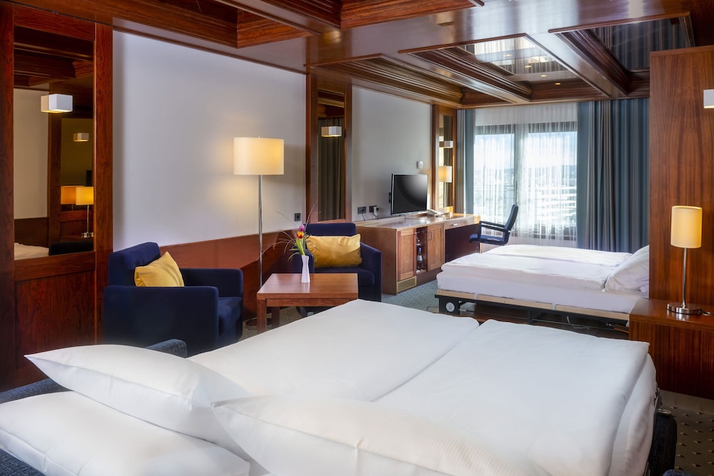 Superior, Family, Murphy Bed, Sofa
