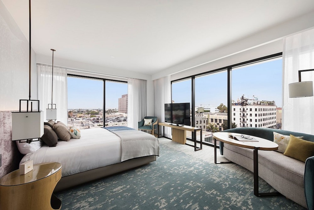 Platinum, Studio, Suite, King Bed
