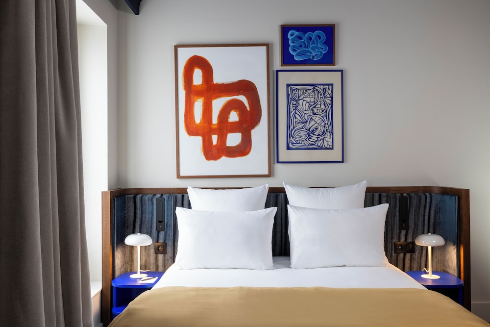 غرفة سوبيريور بسرير كينج، Cristal Champs Elysees Hotel 2/10