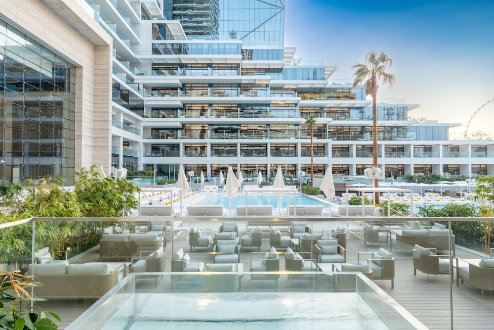 FIVE LUXE JBR 3/77