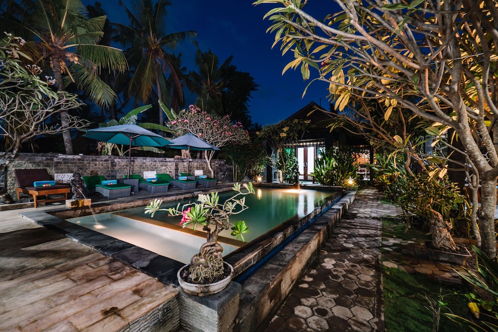D And B Bungalow 59/67