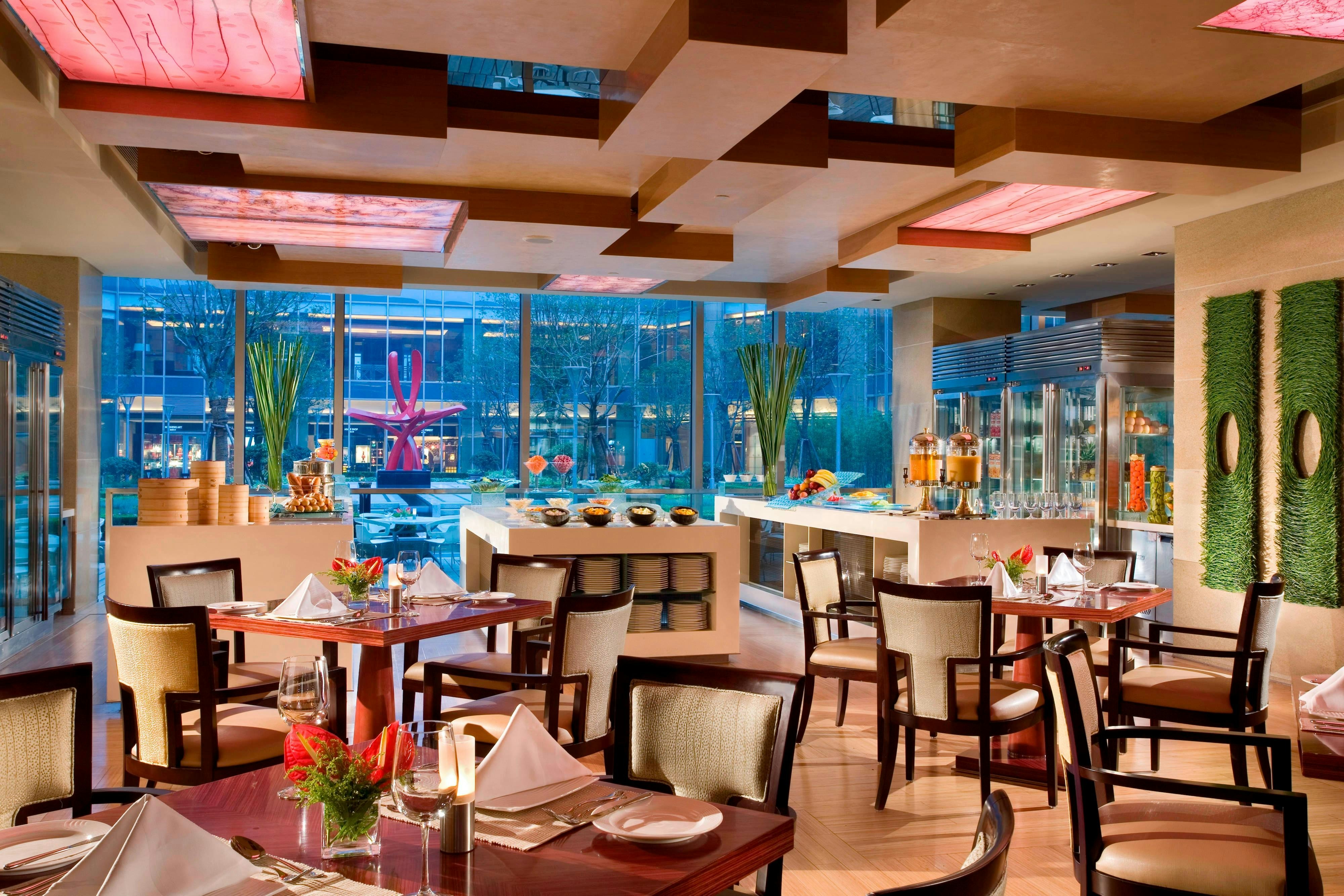 Sheraton Grand Shanghai Pudong Hotel and Residences 11/21