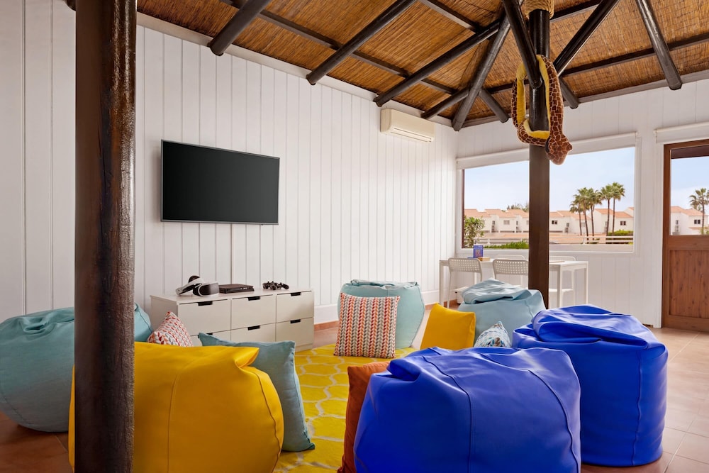 Wyndham Residences Golf del Sur 67/82