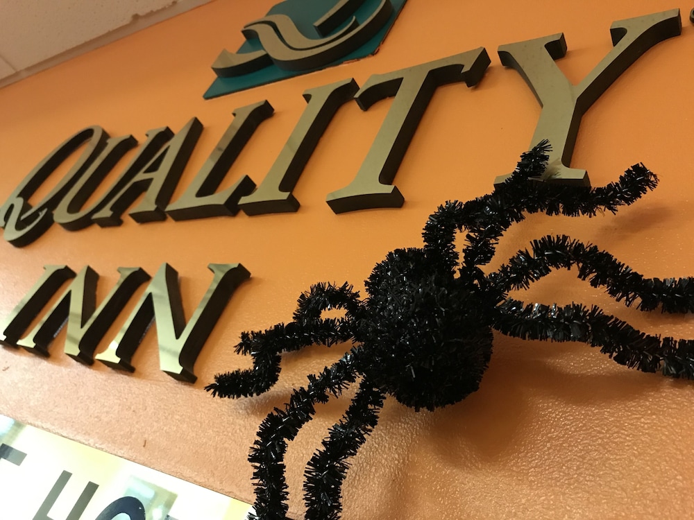 Quality Inn Junction City near Fort Riley 27/41
