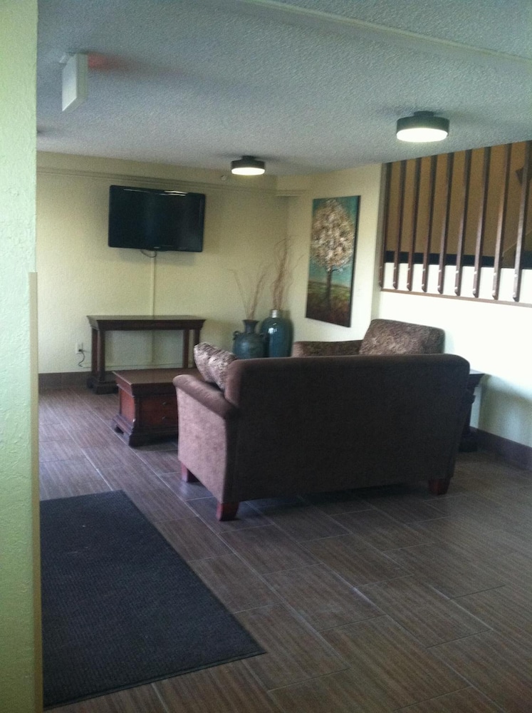 Richland Inn Suites 31/37