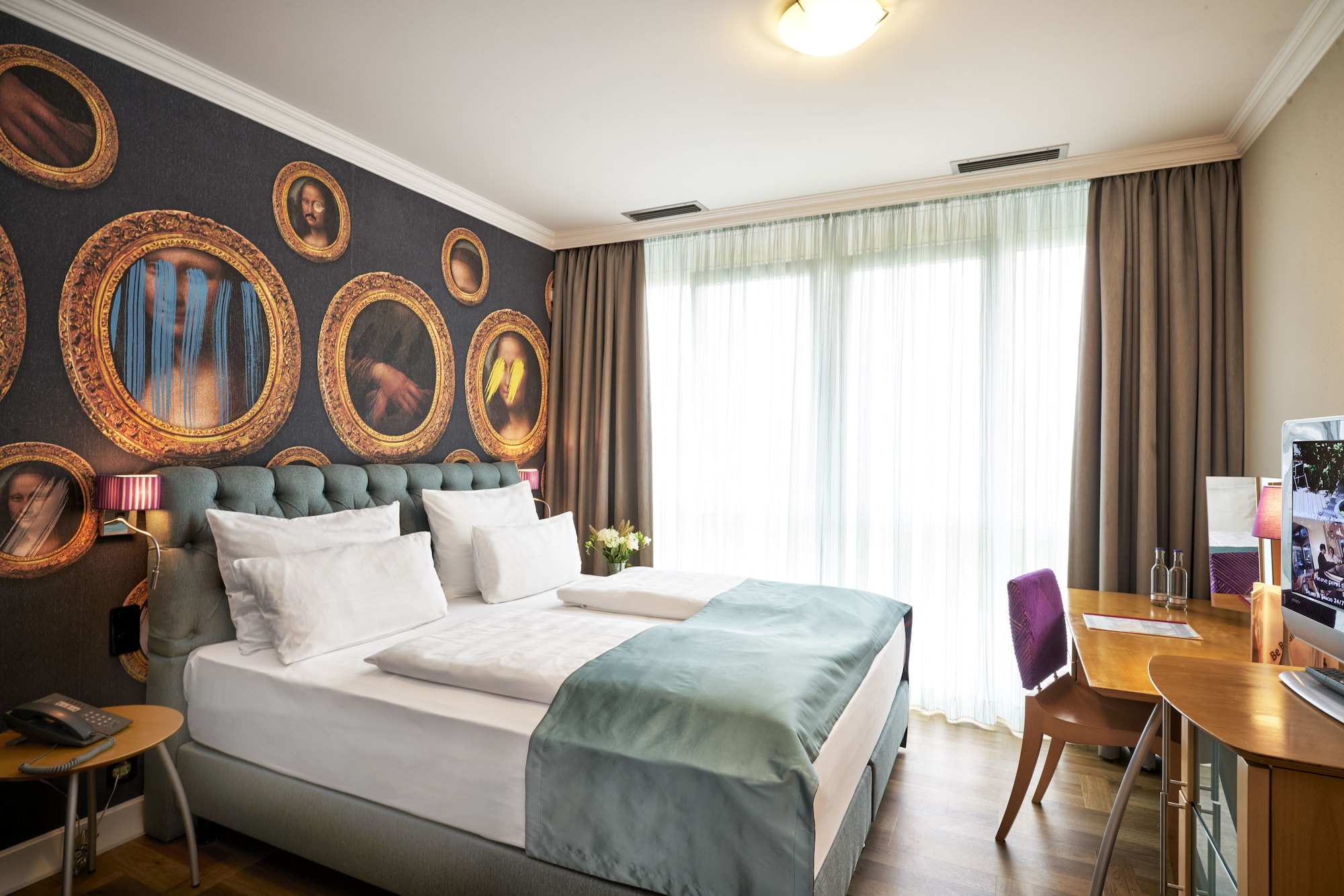 SUPERIOR, DOUBLE BED