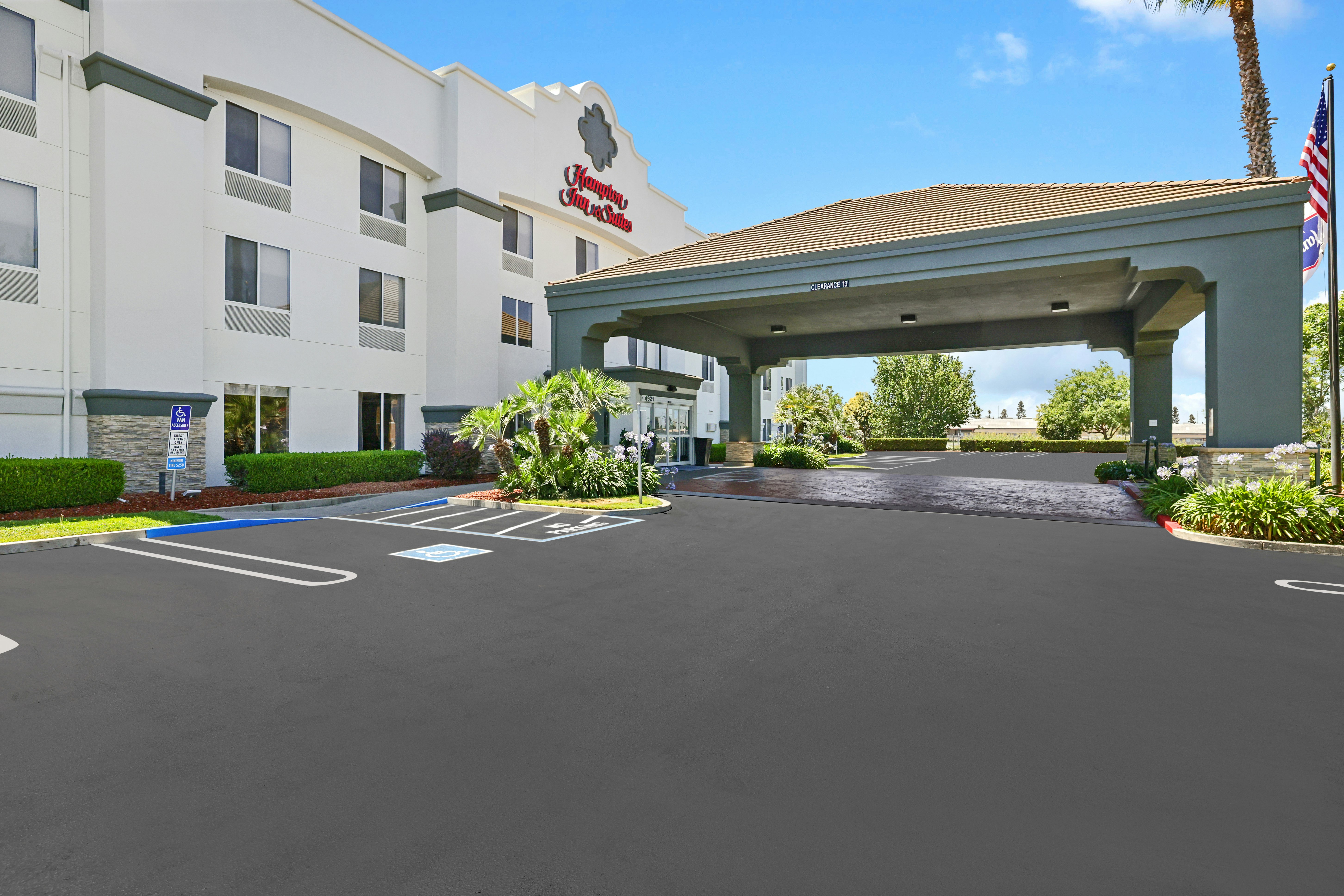 Hampton Inn & Suites Modesto-Salida 16/18