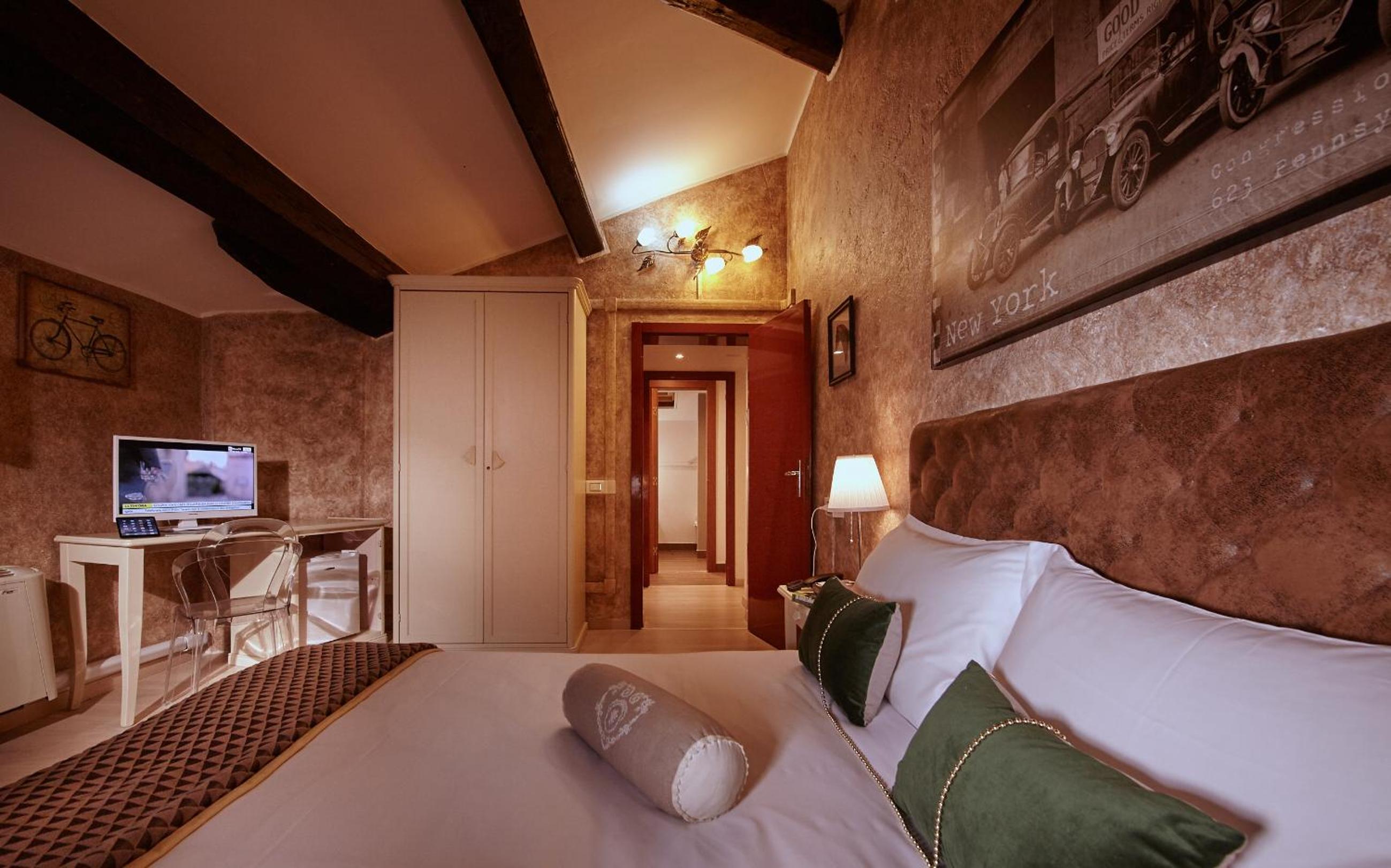 Room, Triple, Tower View, Attic
