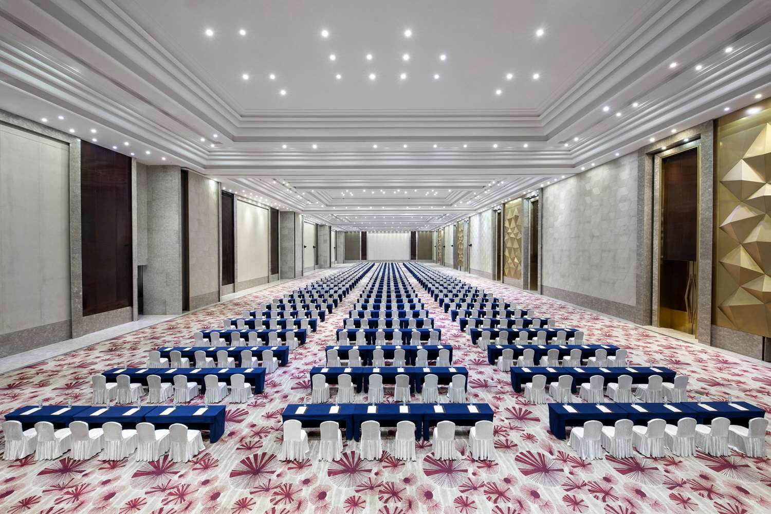 Wyndham Grand Hotel Qingdao 42/50