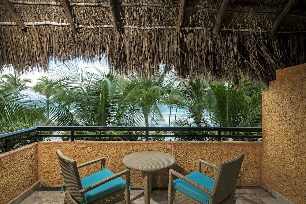 Iberostar Waves Tucan 33/47