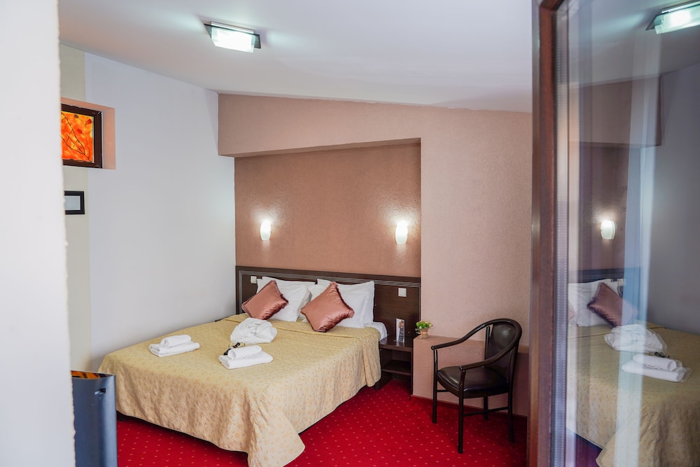 ROOM, SINGLE, SINGLE BED