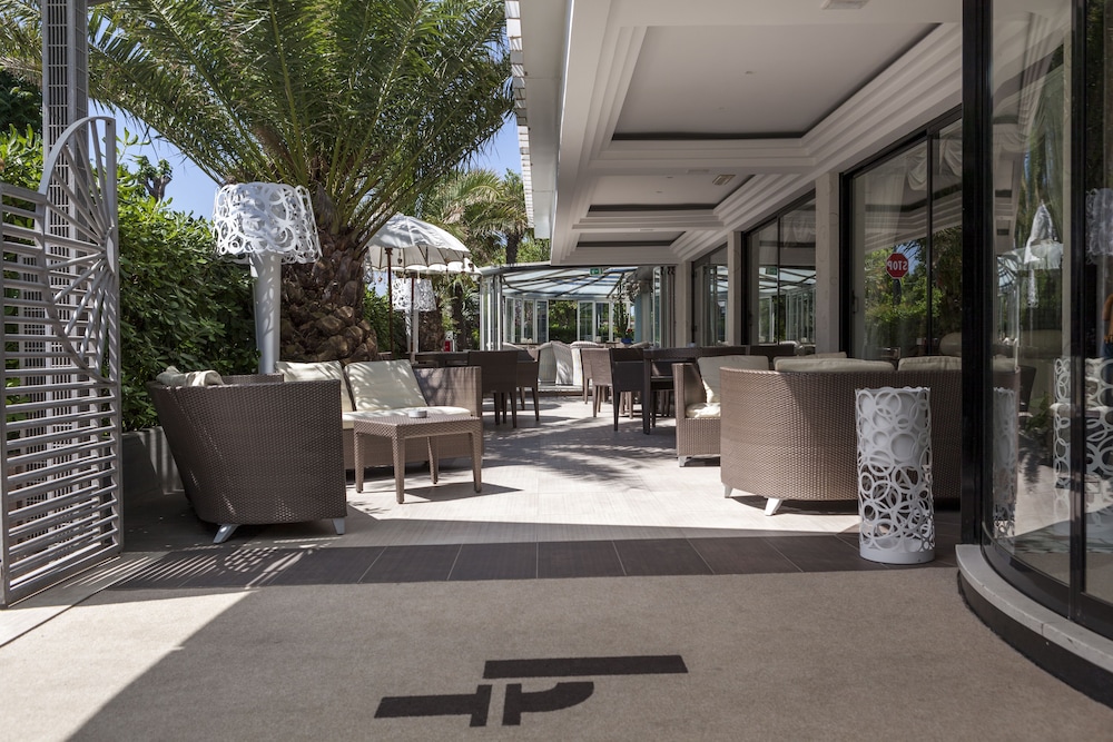 Hotel Feldberg Riccione 9/50