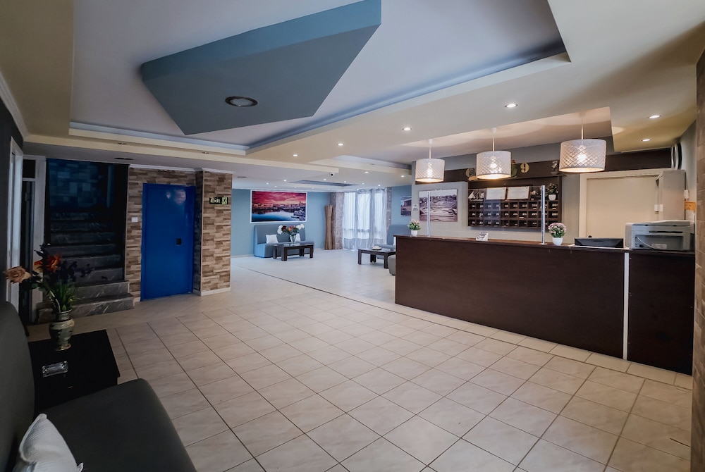 Cloud 9 Hotel Shisha & Cocktail Bar - Adults Only 18+ photo5