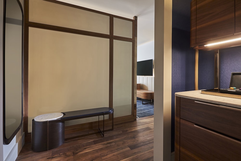 Park Hyatt Toronto 28/72