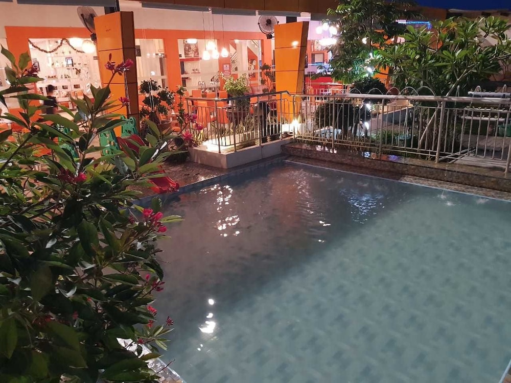 Fortune Front One Hotel Kendari 26/33