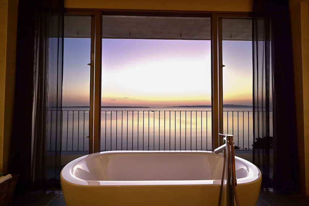 Ishigaki Island Beach Hotel Sunshine 50/50