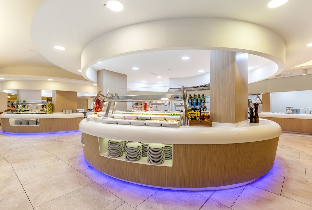 Iberostar Waves Playa Gaviotas 3/50
