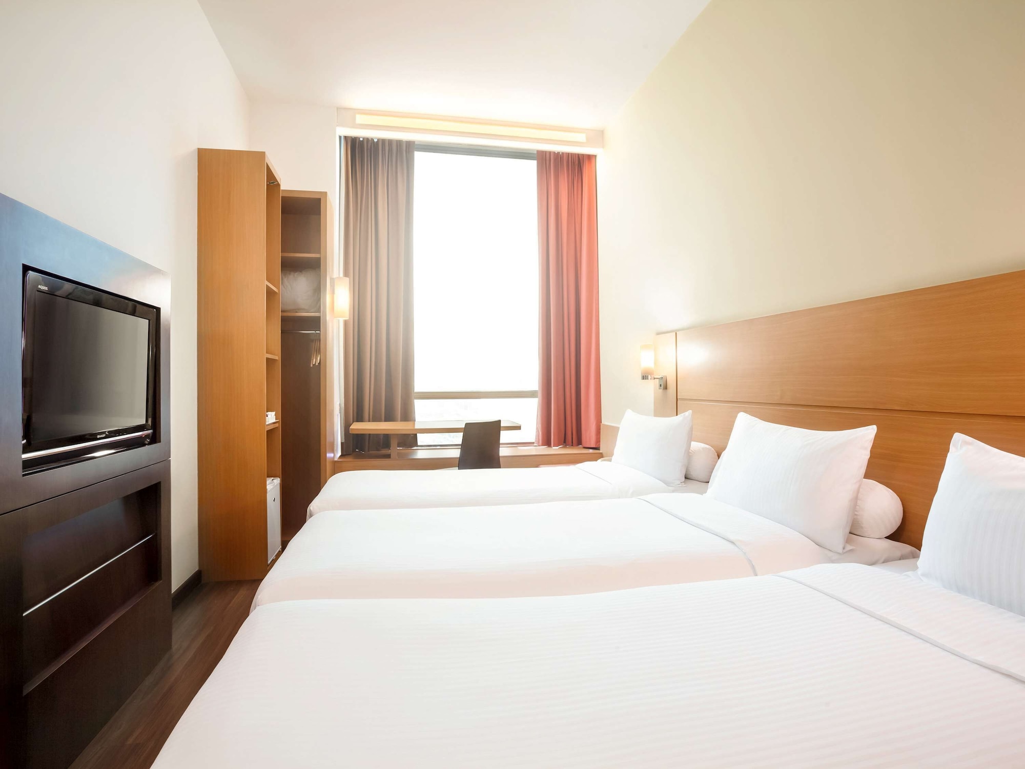 Triple room