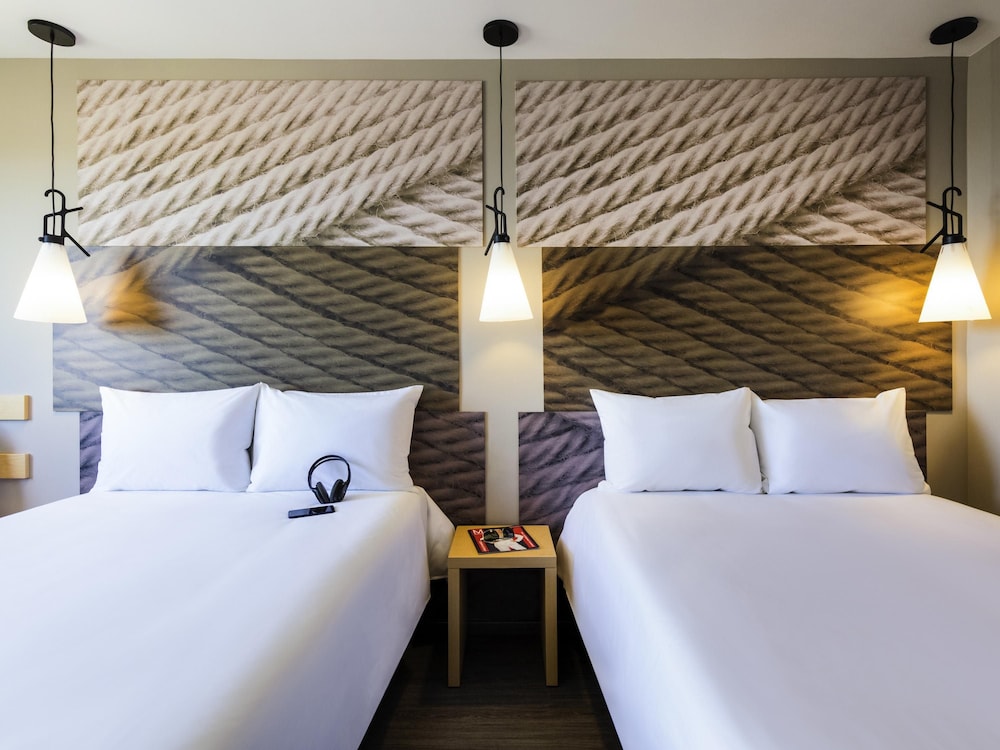 Ibis Tijuana 18/50