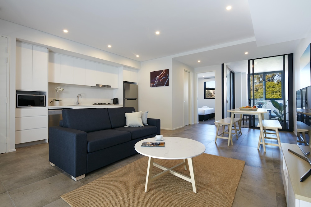 VERIU SUITES CAMPERDOWN 45/54