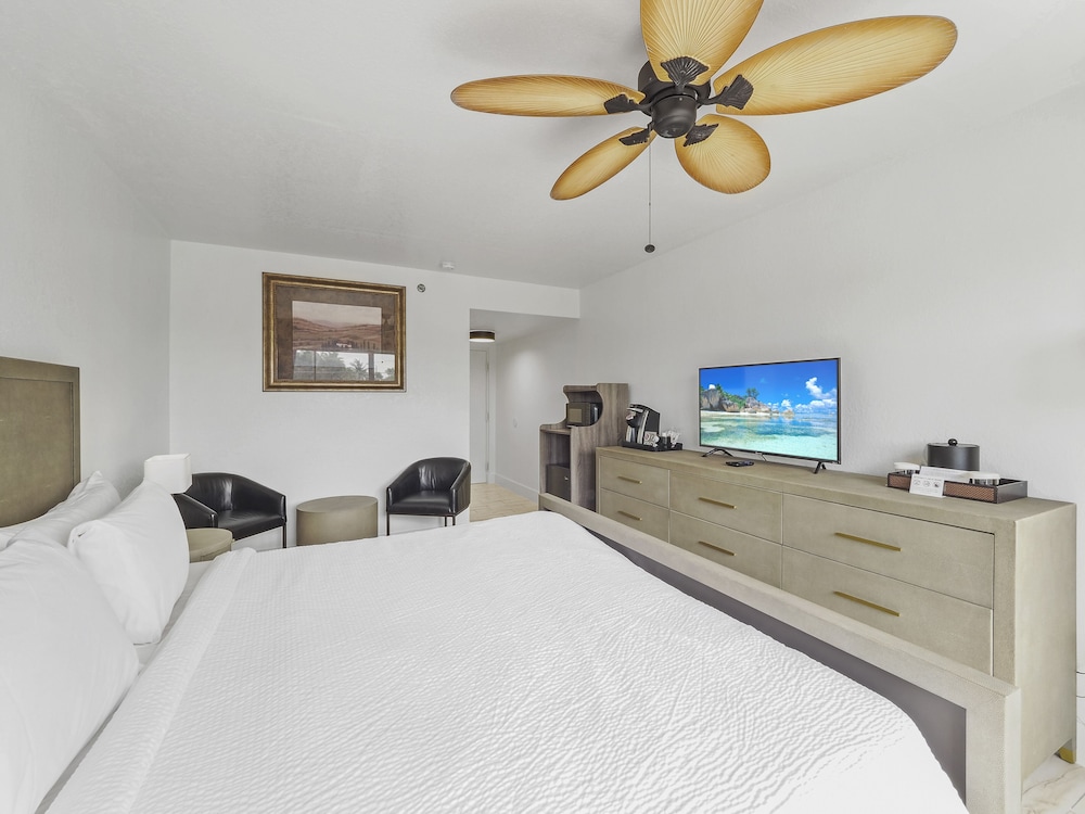 The Royal Inn Beach Hotel Hutchinson Island 23/66