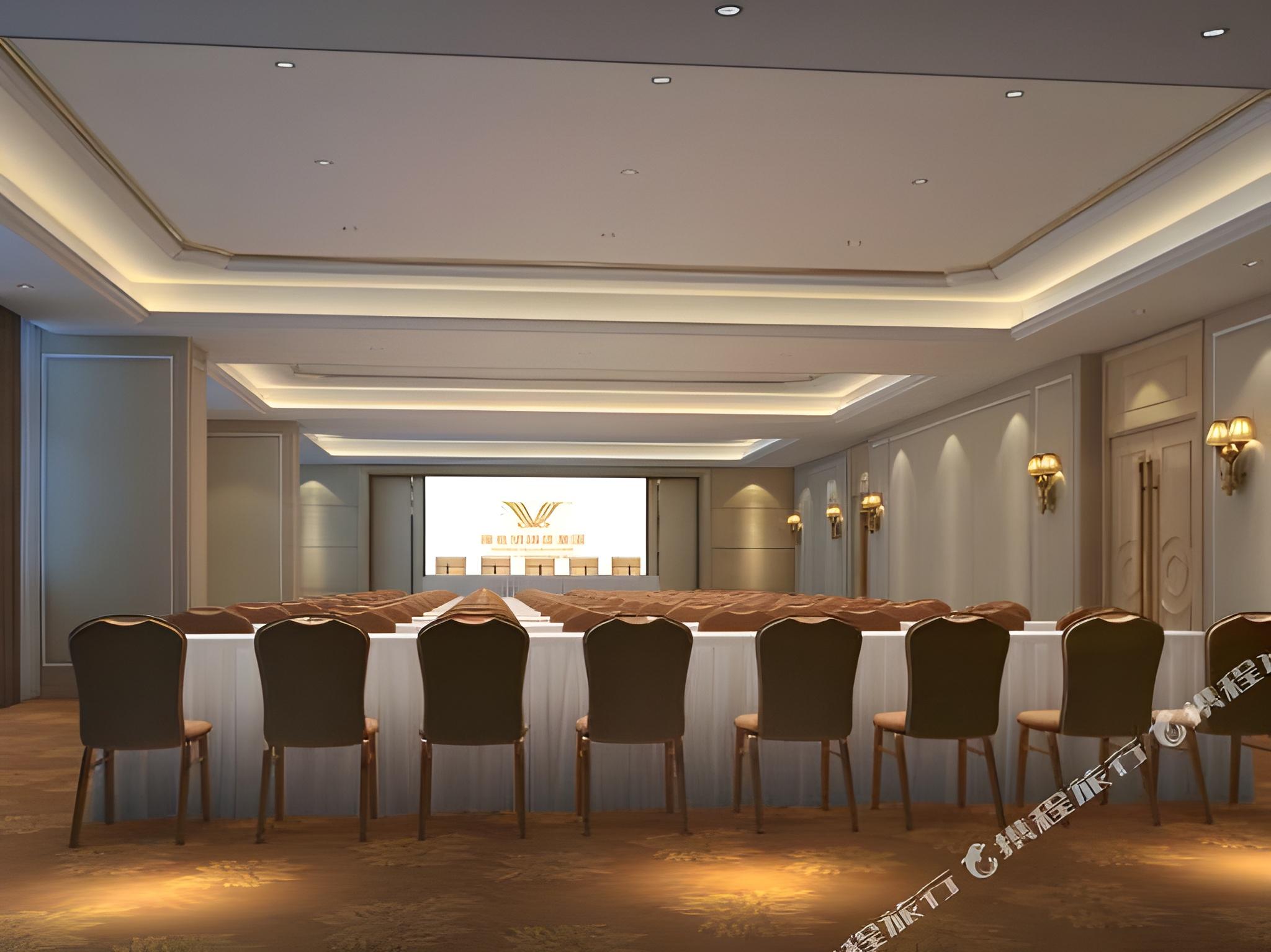 Vienna International Hotel Shanghai Baoshan International Cruise Terminal Pangu 56/62