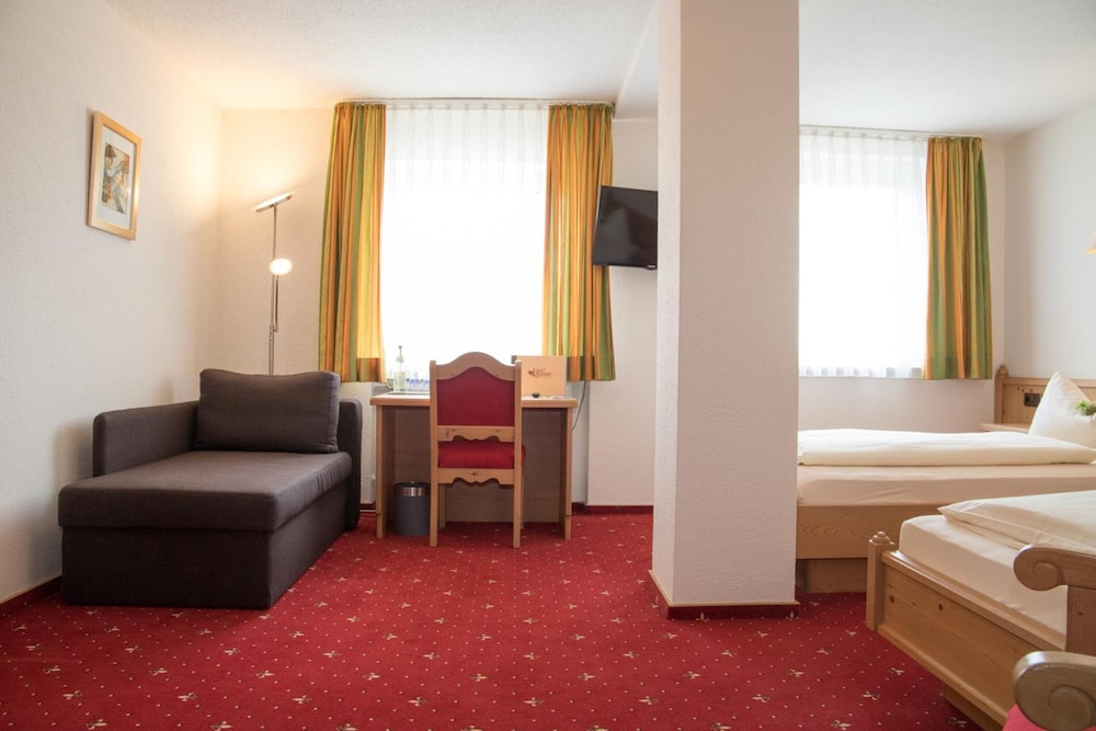 Hotel Gastehaus Bauer garni 32/50