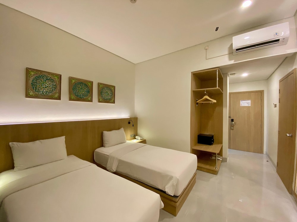Opi Indah Hotel 14/52