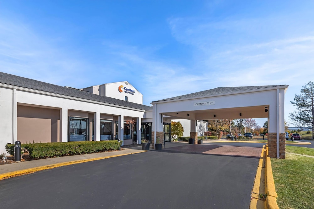 Comfort Inn and Suites Arlington Heights Wilke Rd 60/69